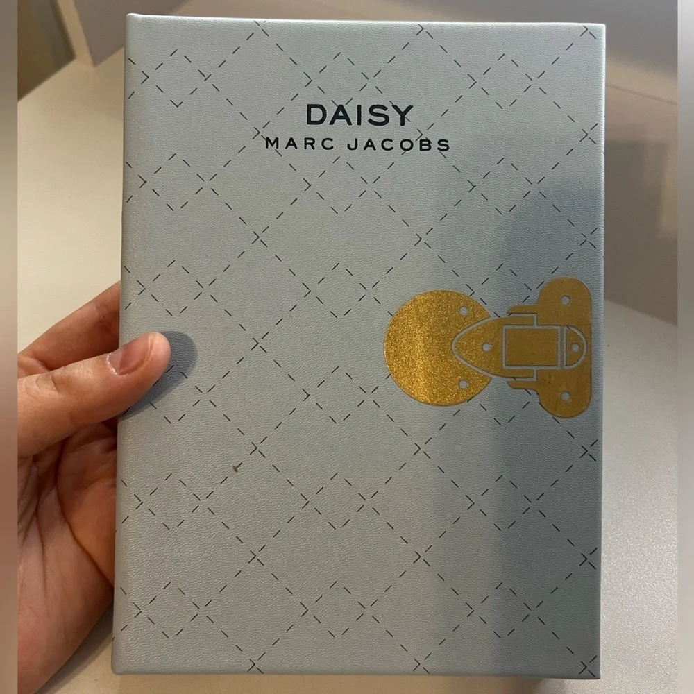 Marc Jacobs elegant blue